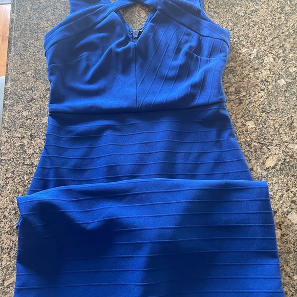 Guess - Picture 4 of 4